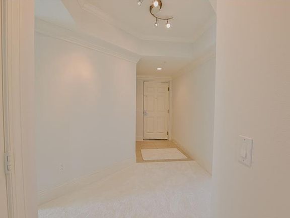 3rd image of 800 N Tamiami Trl Unit 908
