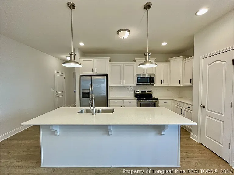 279 Cromwell Ct — Photo 6