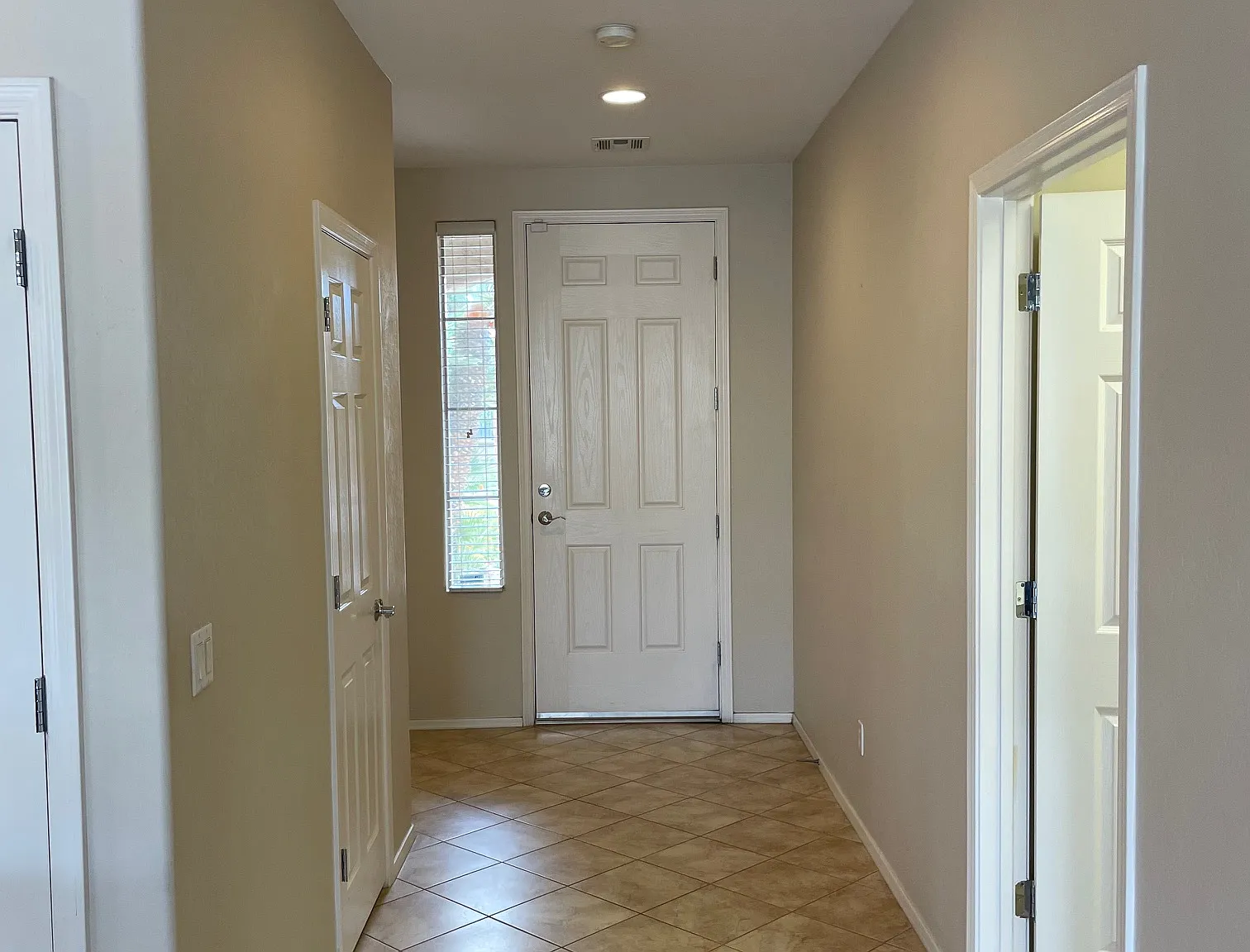 2 bed, 1308 sqft, $2,295 — Photo 3