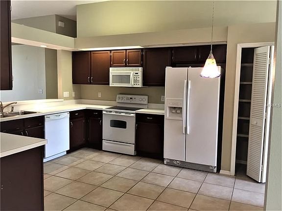 5th image of 9917 Colonnade Dr
