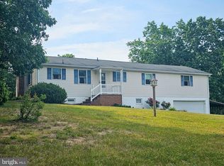 16201 Fairview Rd, Hagerstown, MD 21740