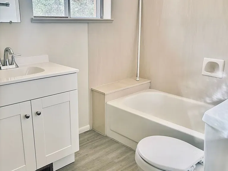 903 Green Ln — Photo 19