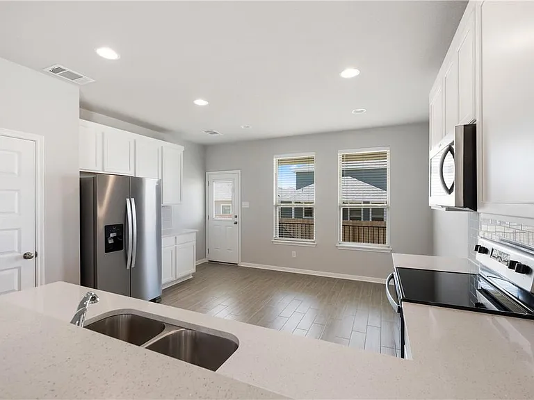 100 Drifter Ln — Photo 9