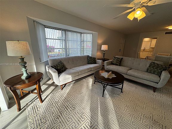 5th image of 1 Garden St APT 101L