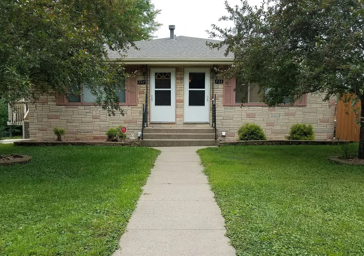 4 Bedroom Duplex — Photo 1