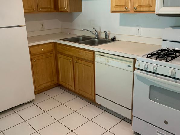 160 S Viant St APT A