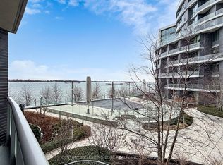 1 Edgewater Dr #314, Toronto, ON M5A 0L1