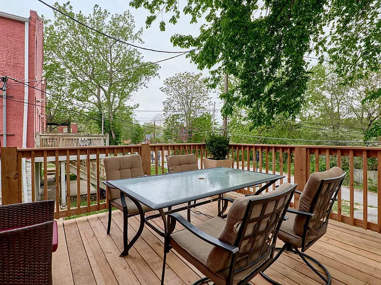 1421 N Park Pl — Photo 74
