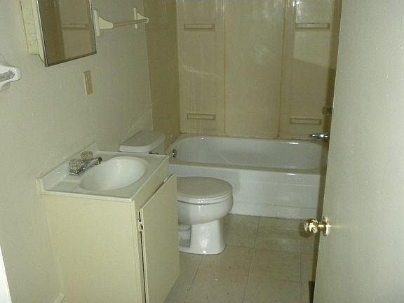 3rd image of 431 N Ohio Ave