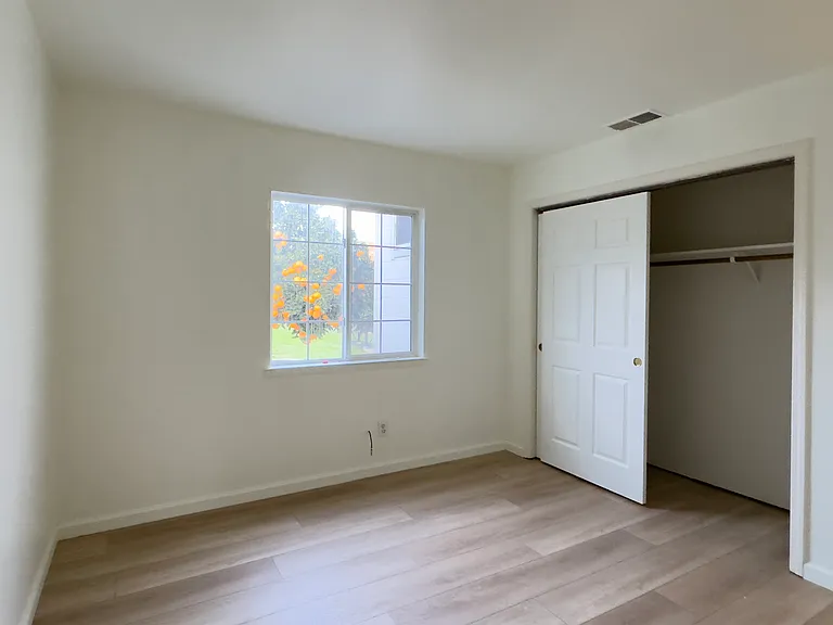 540 W Spain St — Photo 19