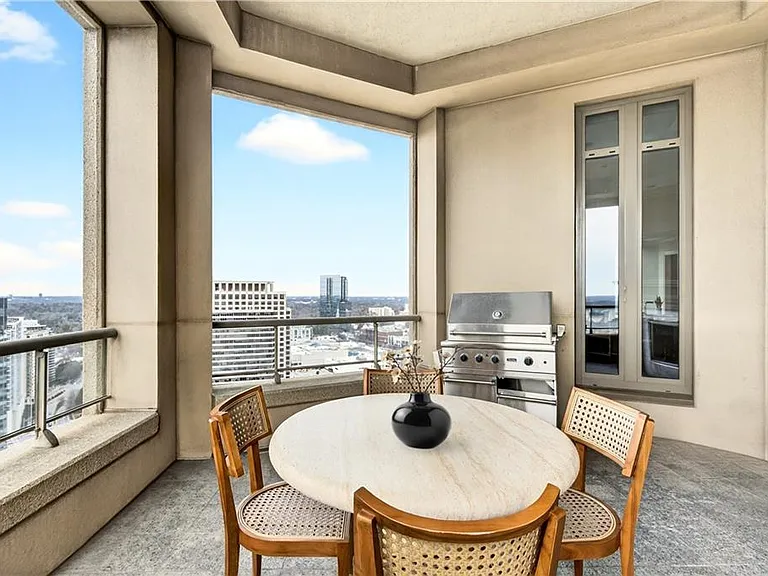 3376 Peachtree Rd NE #41A — Photo 31
