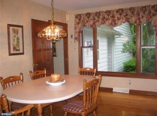 3 Tyburn Ln, Hopewell, NJ 08525