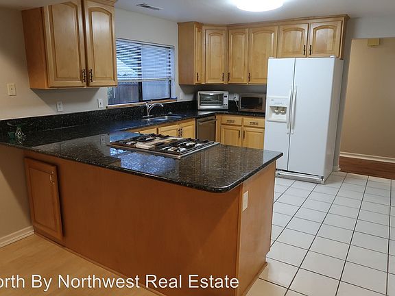 3rd image of 3515 173rd Ct NE