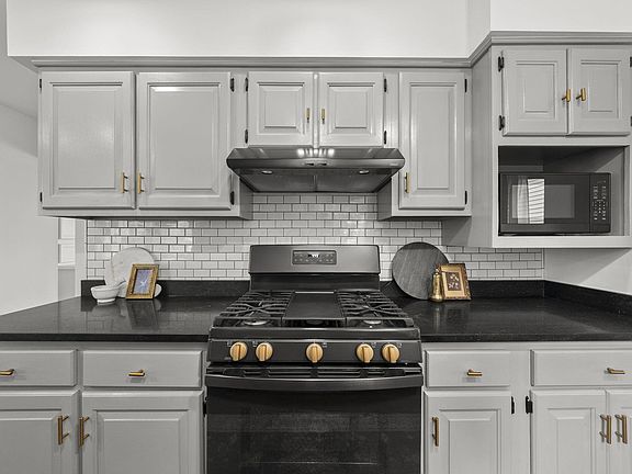 5th image of 4509 Norwell Dr E