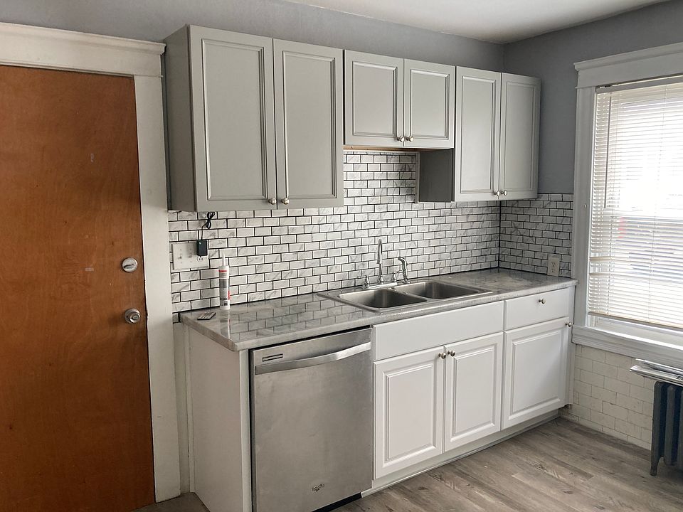1st image of 10 Belmont St #1R