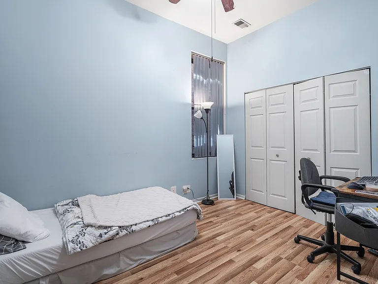 621 S Loomis St #3 — Photo 4