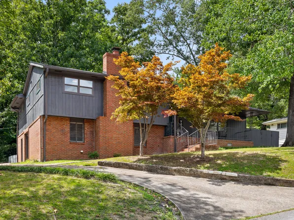 3805 Rollingwood Dr, Chattanooga, TN 37406