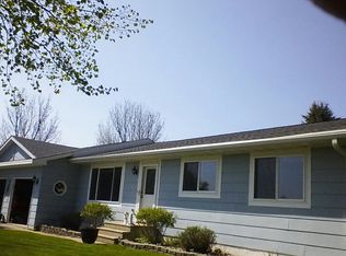 112 W Alton Ave, Flandreau, SD 57028