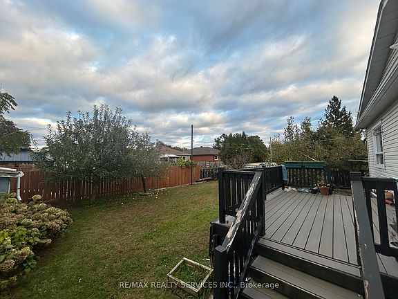 5th image of 1207 Henry St