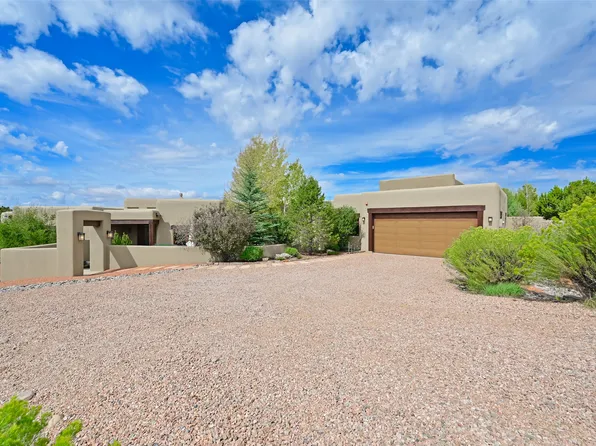 13 Via Diamante, Santa Fe, NM 87506