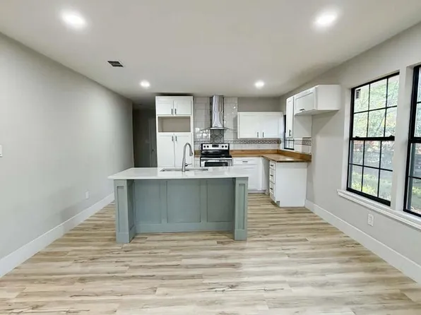 719 Washington Ave, Jacksonville, TX 75766