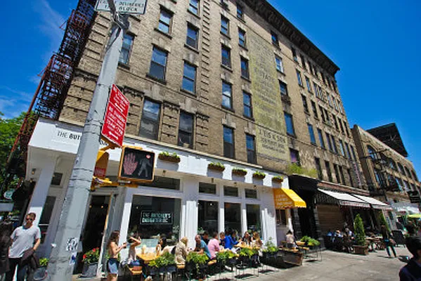 Rented by Jonis Realty | media 13