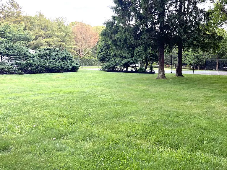 3 Strathmore Ct — Photo 30