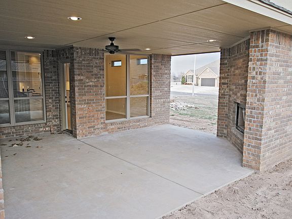 Outdoor Living Area / Patio