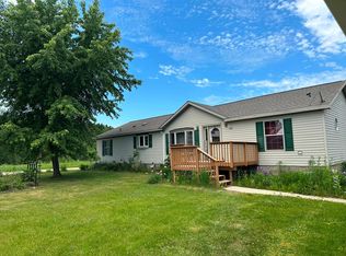 1100 Ebert St, Gresham, WI 54128