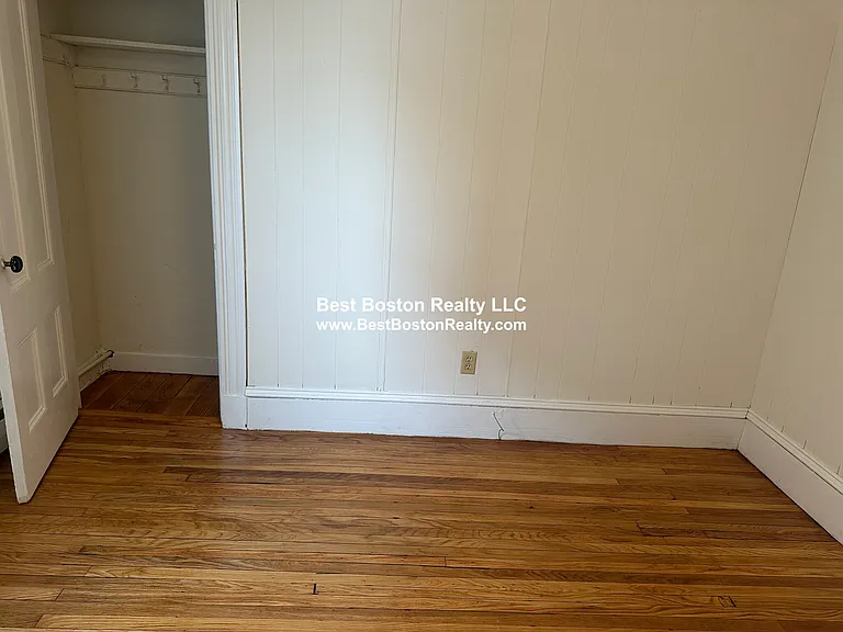 7 Aldie St #1 — Photo 12