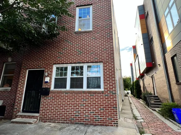 936 S 5th St, Philadelphia, PA 19147