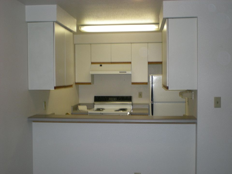 1st image of 8620 23rd Ave NE APT B102