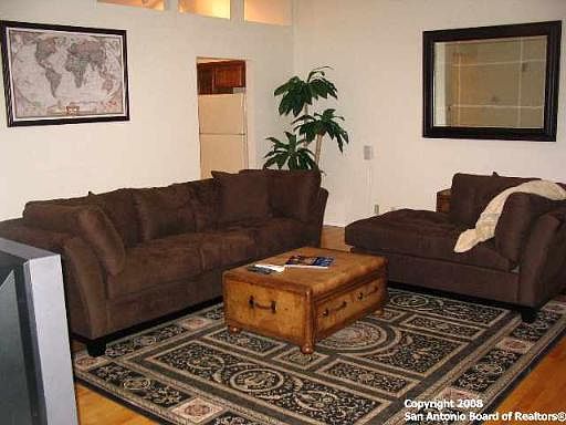 4th image of 15210 MOSS WAY