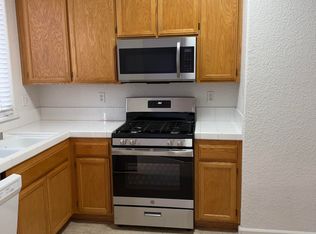 4843 Fairgrave Ave, Santa Rosa, CA 95407