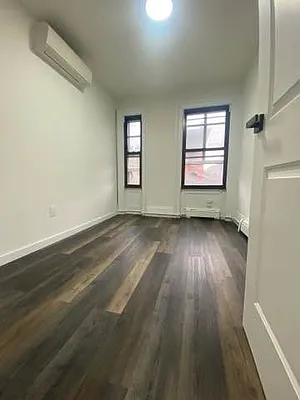 Rented by Shai Realty Management Inc | media 16