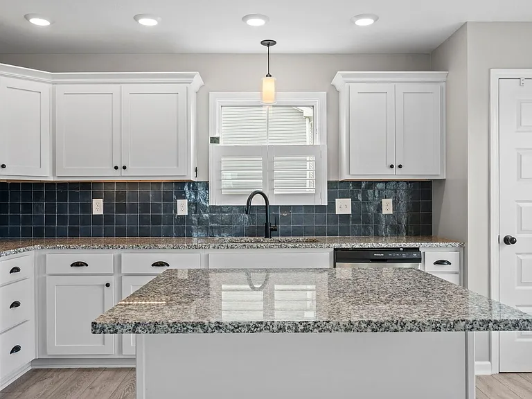 133 Tomahawk Pointe — Photo 12