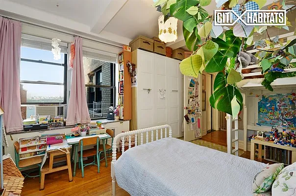 Sold by Citi Habitats | media 6