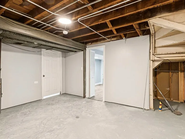 14230 S Normal Ave — Photo 25