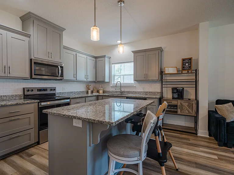 158 Legacy Ln — Photo 3