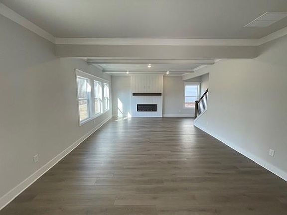 7th image of this home