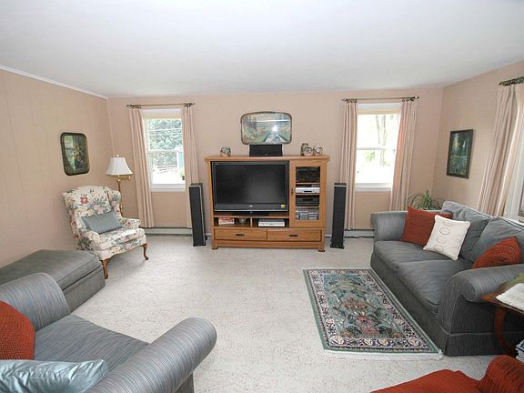 Extended Family Room