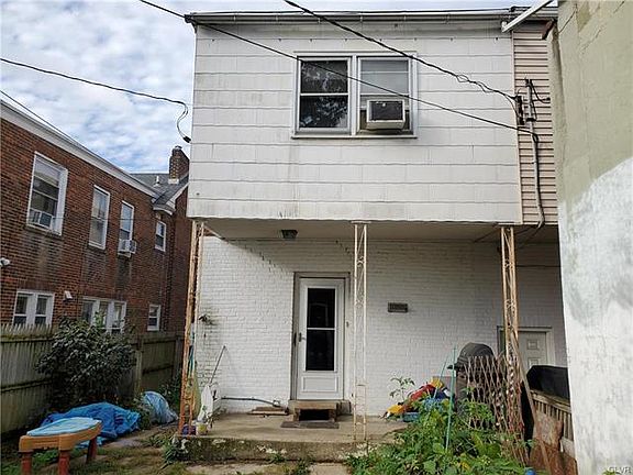 4th image of 303 S 16th St