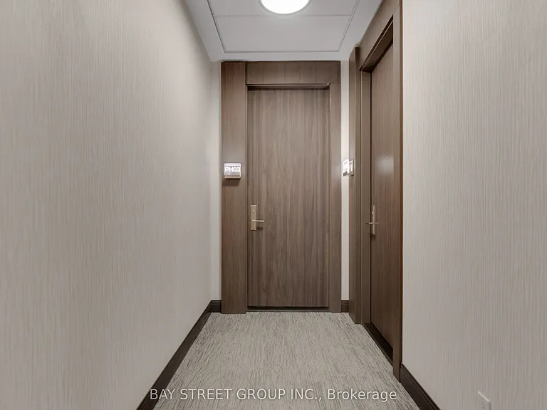 110 Broadway Ave #1813S — Photo 9