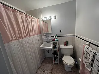 Rented by Salon Realty Corp