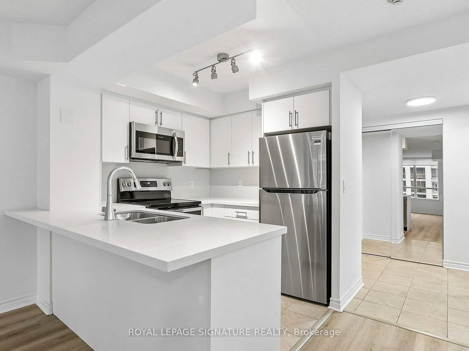 2 bed, $2,500 — Photo 4