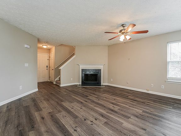 3rd image of 577 Arbor Ridge Dr