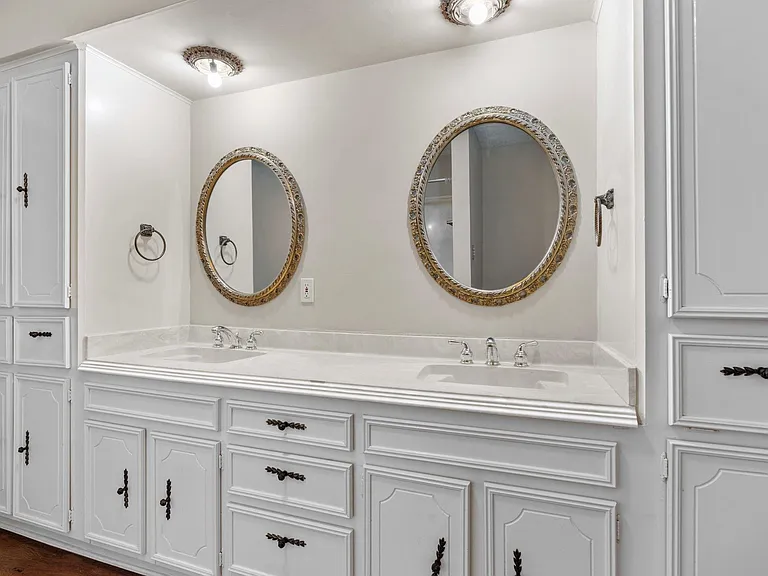 4010 Paraguay Cir — Photo 22