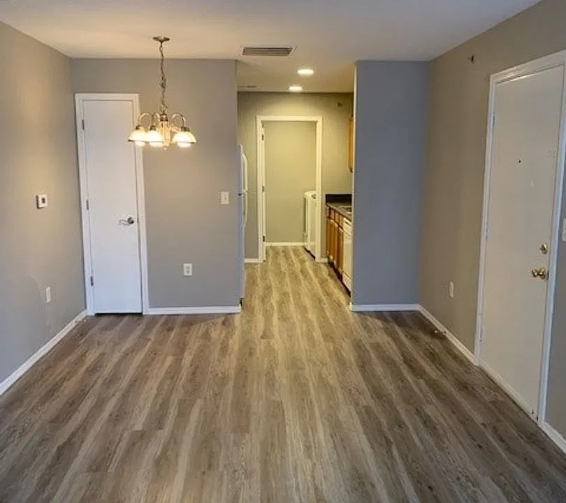 2913 Vinyards Pkwy #2