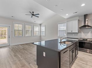 5100 Park Creek Ave, North Charleston, SC 29418