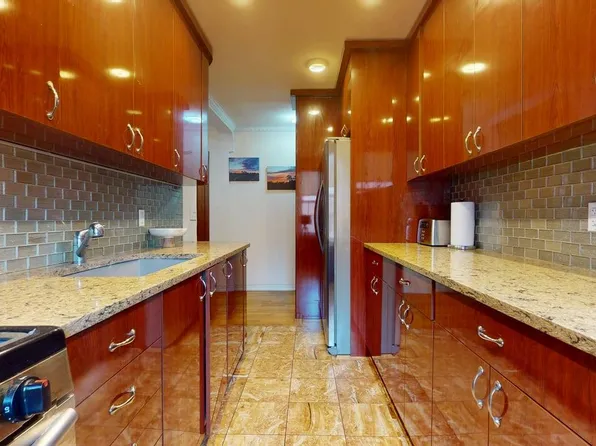 84-55 Daniels Street image 11 of 25